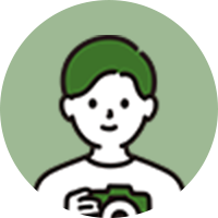 カメラマンの男性